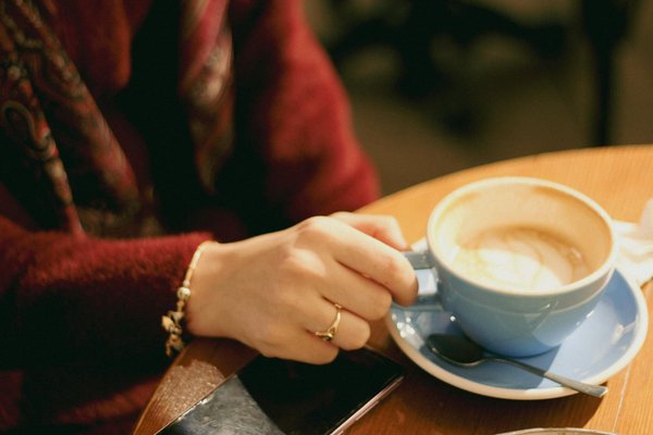 Montres en bois pour homme : style authentique et tendance